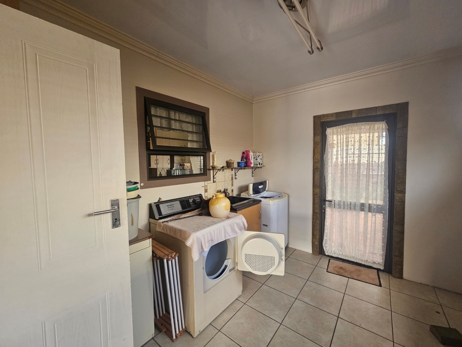 To Let 2 Bedroom Property for Rent in Wilkoppies North West